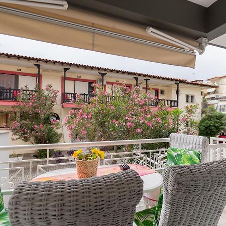 Family Inn Apartments&Suites Неос-Мармарас Экстерьер фото
