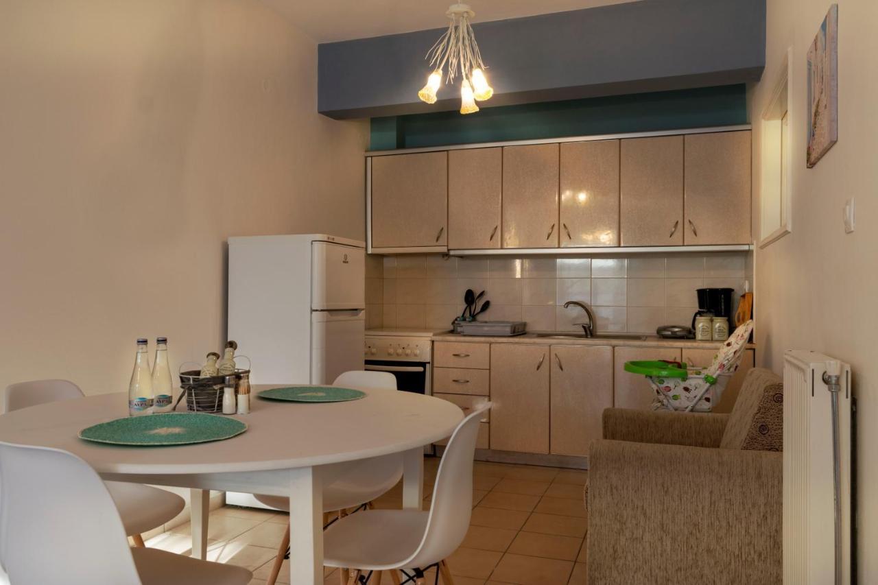 Family Inn Apartments&Suites Неос-Мармарас Экстерьер фото