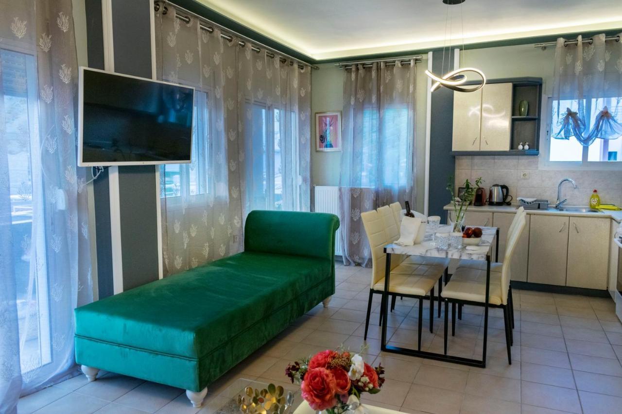 Family Inn Apartments&Suites Неос-Мармарас Экстерьер фото