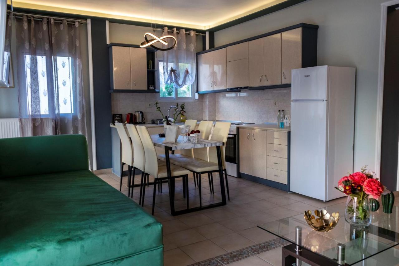 Family Inn Apartments&Suites Неос-Мармарас Экстерьер фото