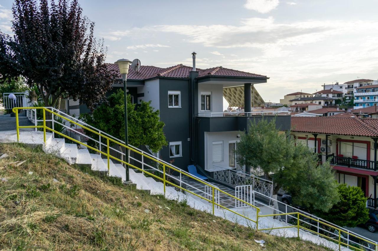 Family Inn Apartments&Suites Неос-Мармарас Экстерьер фото
