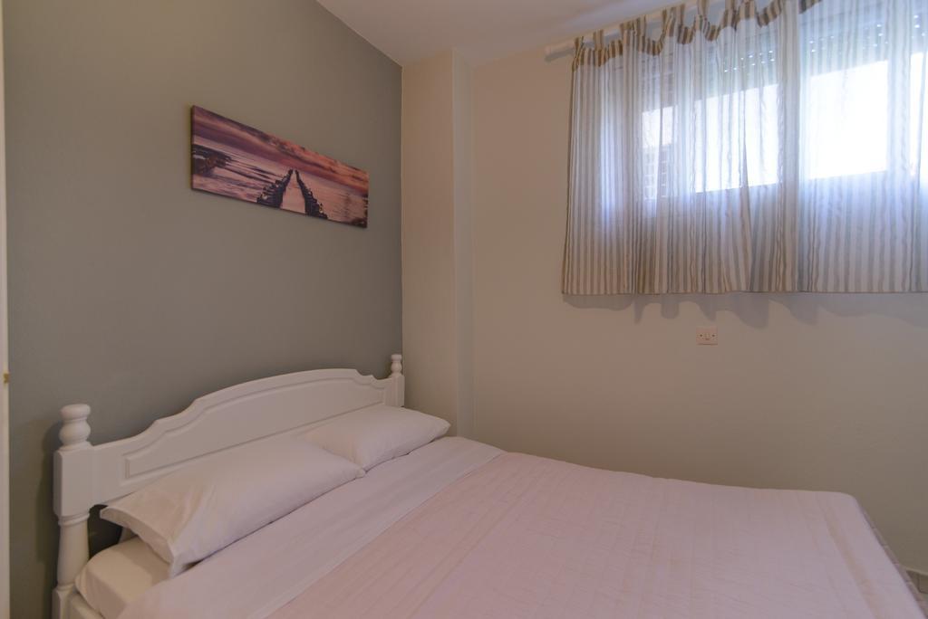 Family Inn Apartments&Suites Неос-Мармарас Экстерьер фото